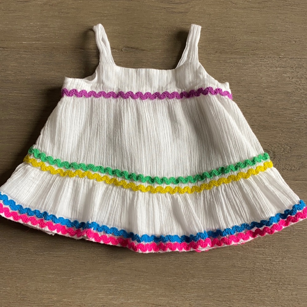 Gap white top w/ embroidered stripes